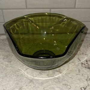 Vintage MCM Large Geometric Triangle Curved Serving Bowl Avocado Green Glass